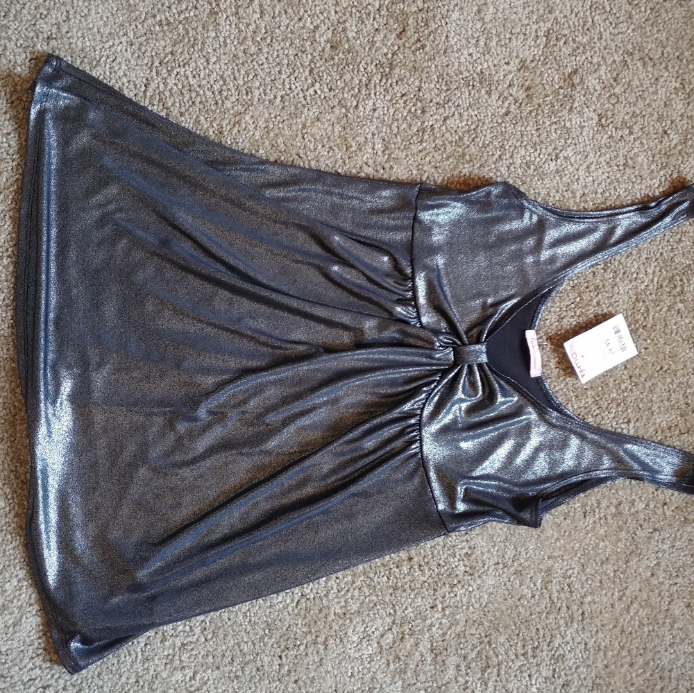 Shiny tank for going out